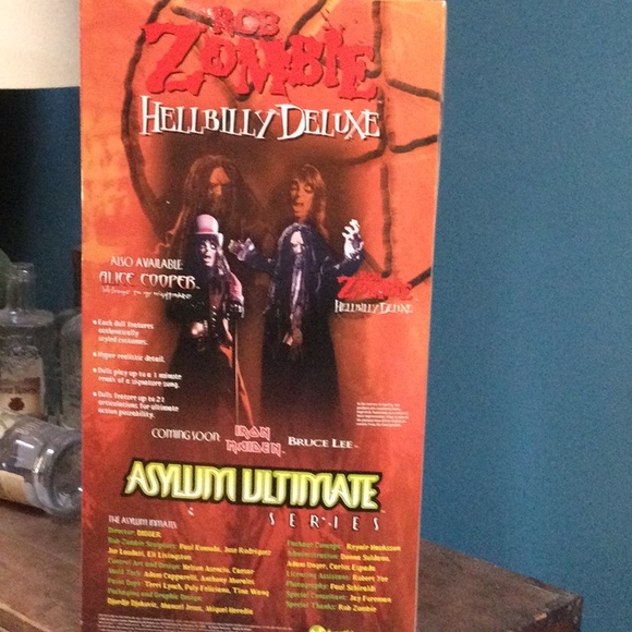 RARE Rob Zombie Rare 18" Art Asylum Action Figure Hellbilly Deluxe plays Dragula - Picture 5 of 7